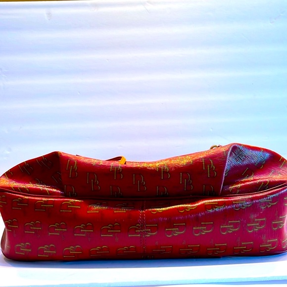 Dooney & Bourke Limited Edition 1975 Red /Burgundy Dillen Belvedere Hobo  Bag - Picture 8 of 13